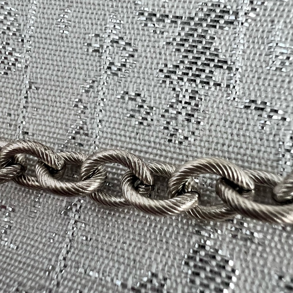 Givenchy Vintage 1980s Chain Belt Silver/ Pearl Stations 36" covertible necklace - Picture 6 of 9